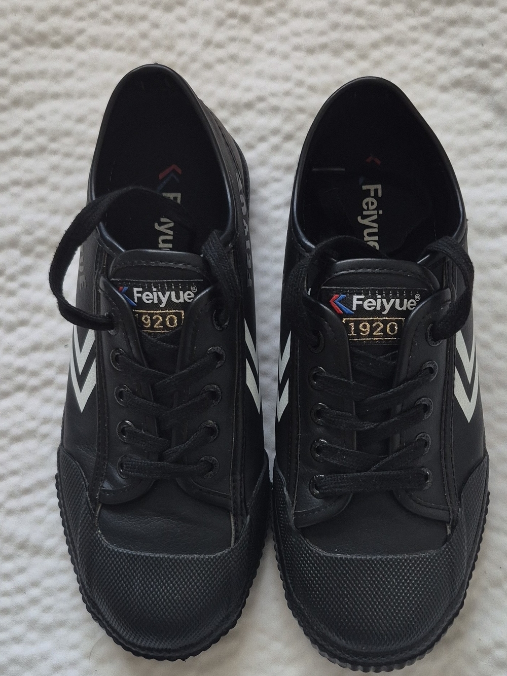 Feiyue 1920 Men's Black/White Lace Up Low Top Athletic Sneakers Rubber Outsole